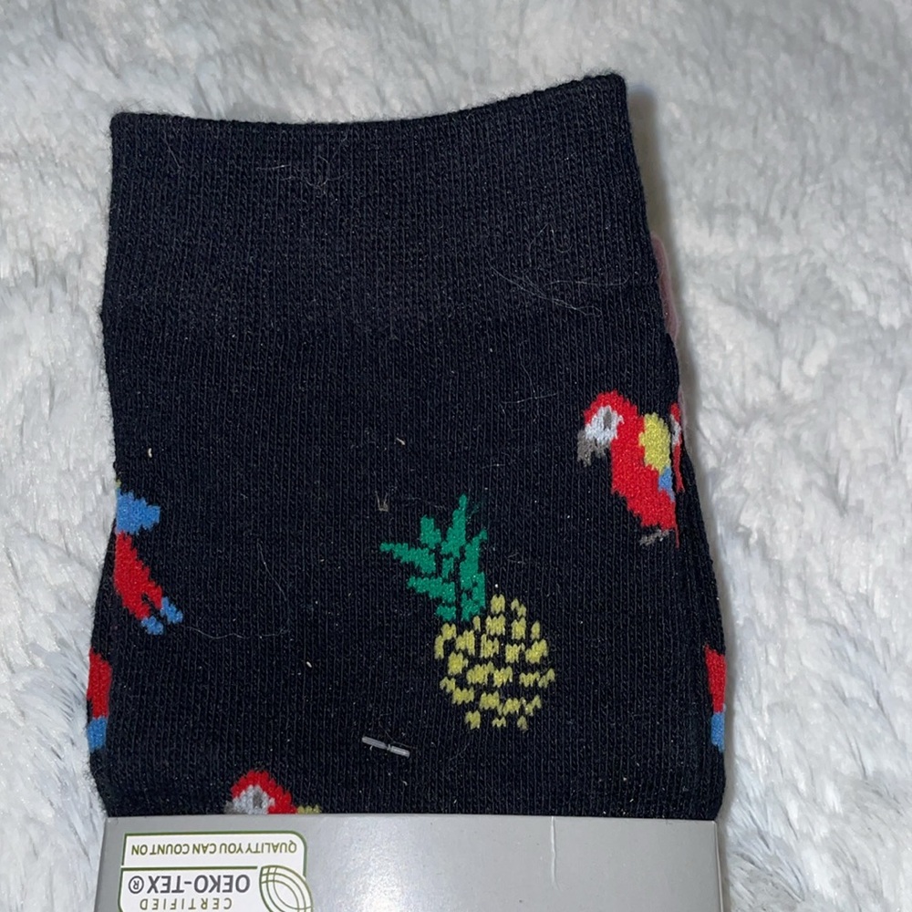 NWT ROYAL CLASS Men's Black Dress Socks.  3 pair. - Picture 4 of 6
